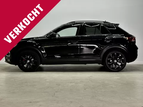 Volkswagen T-Roc 1.5i Sport Black Style / Carpl. / Nav / Virt / Led
