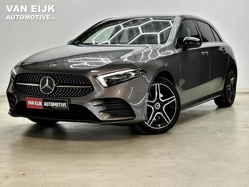 Mercedes-Benz A-klasse 250e AMG / NIGHT  / LED /  VIRTUAL / HYBRID